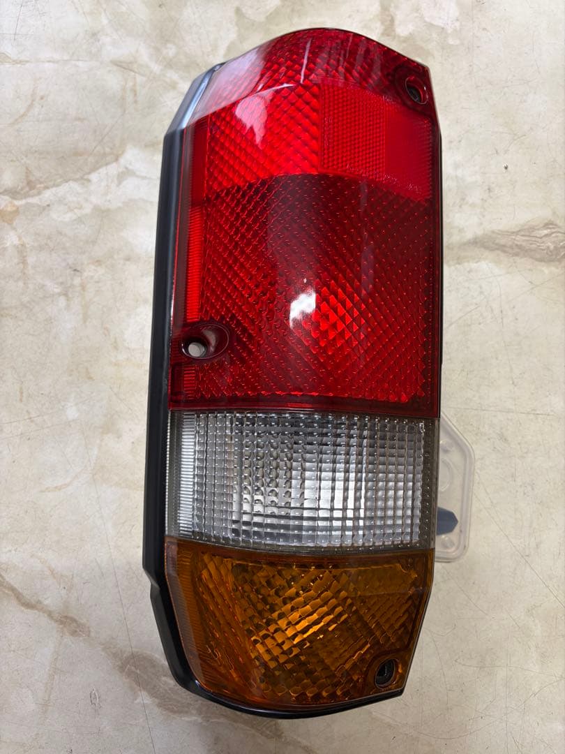 トヨタ ランドクルーザー 78プラド テールランプ 赤 オレンジ クリア