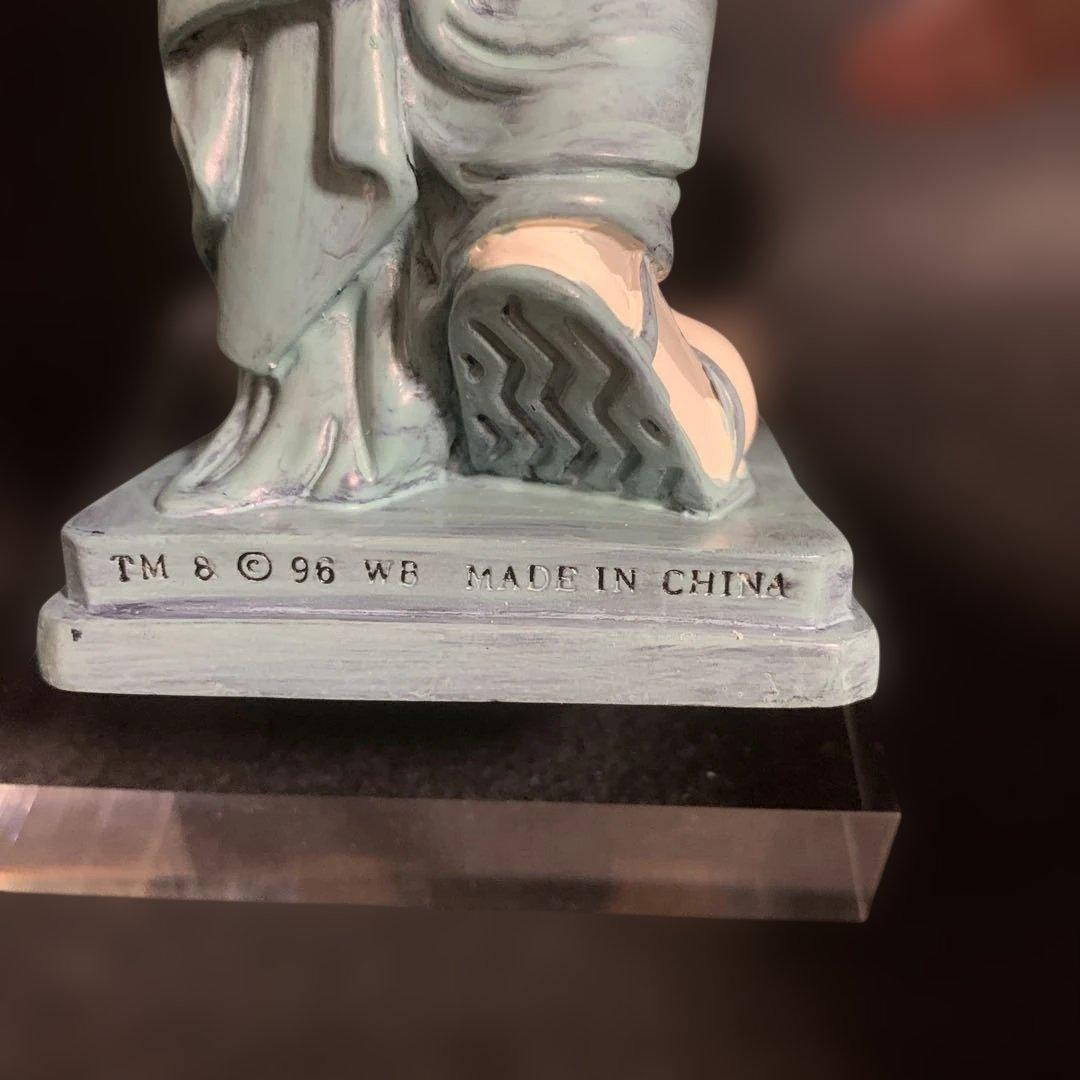 バックスバニー 自由の女神 フィギュア