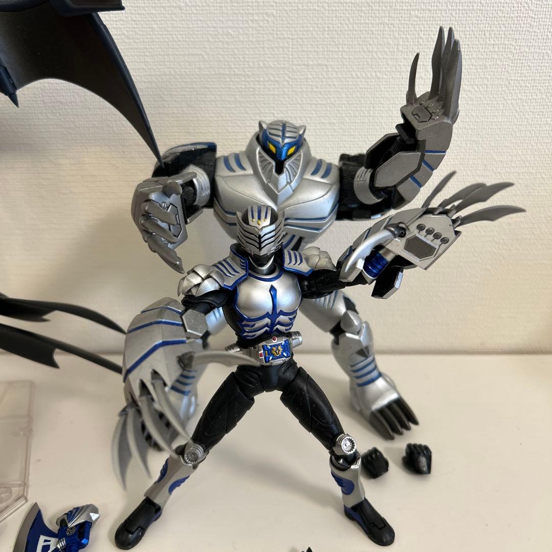 S.H.figuarts フィギュアーツ 仮面ライダータイガ ミラーモンスター付