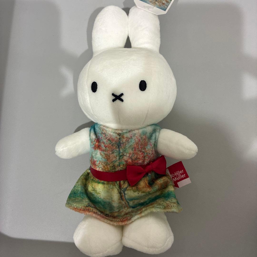 ゴッホ展 ミッフィー ぬいぐるみ 夜のカフェテラス展 ピーチツリー