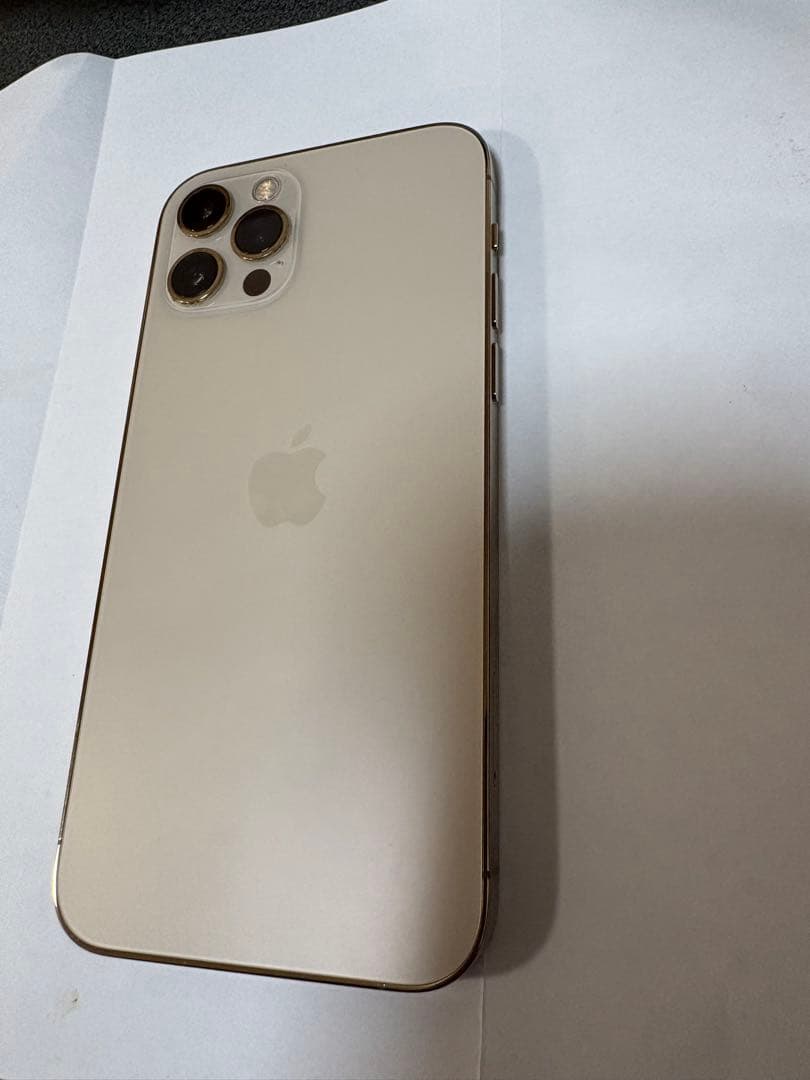 美品バッテリー90%iPhone 12Pro 256GB 本体 iPhone 12 Pro バッテリー90%以上 iPhone12 256GB シルバー SIMフリー