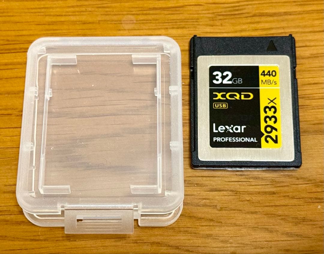 NikonZ6ボディ 1万6千ショット 保証期間 元箱付 XQD(32G)おまけ - メルカリ