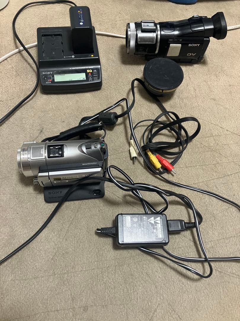 SONY ビンテージビデオカメラ 2台 Amazon.co.jp: ソニー CCD-TR2 8mmビデオカメラ(8mmビデオデッキ