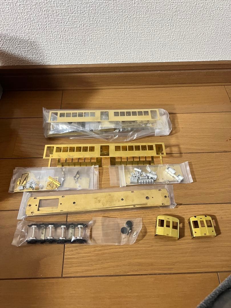 近鉄6421系 車体キット 台車床下器具付2輌セット ジャンク - メルカリ