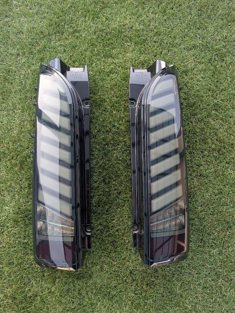 INTEC(インテック) ハイエース LEDテールランプ ハイエース200系 全型全グレード対応 フルLEDテールランプ | LED