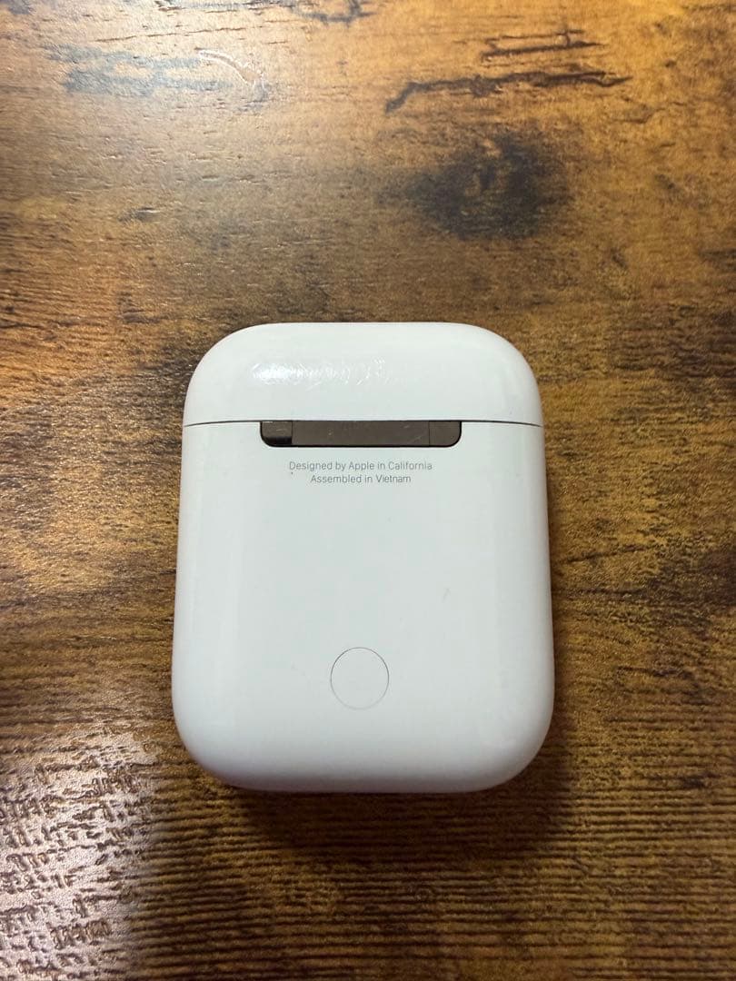 使用期間1年 AirPods 第二世代 値下げ早い者勝ち - メルカリ