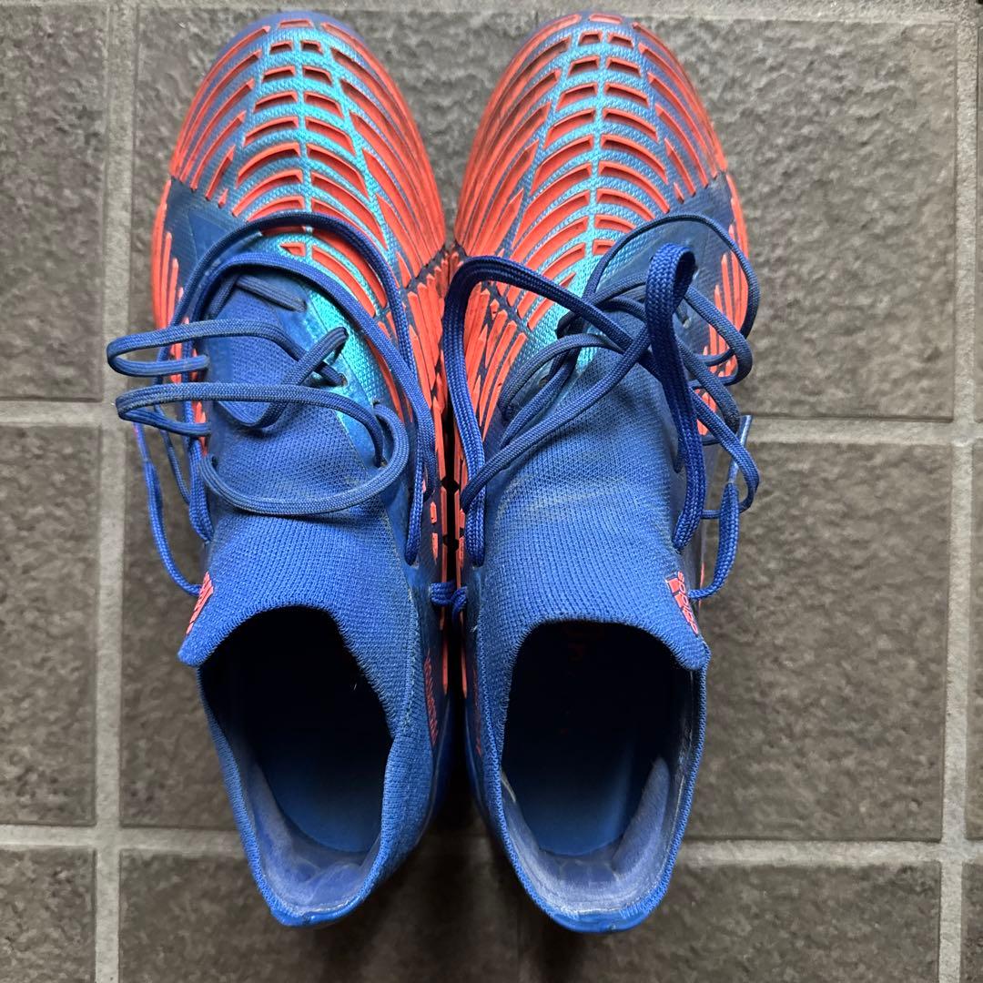 adidas スパイクシューズ 青/オレンジ - メルカリ