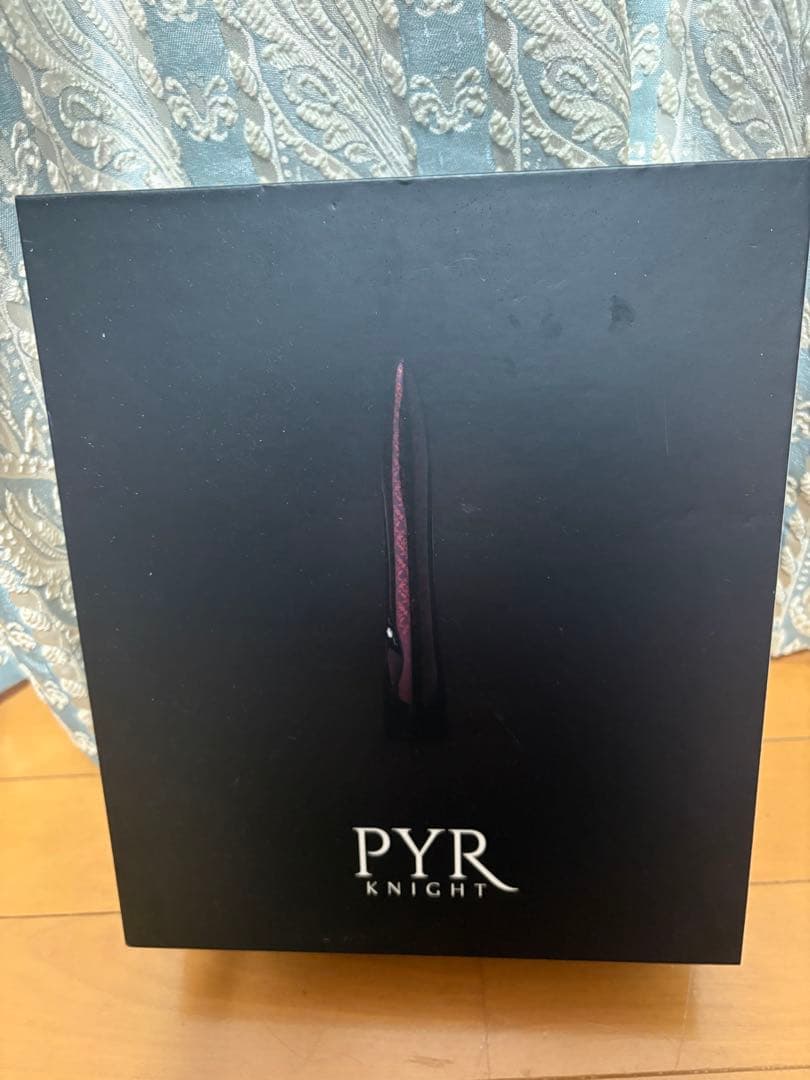PYR KNIGHT パイラナイト