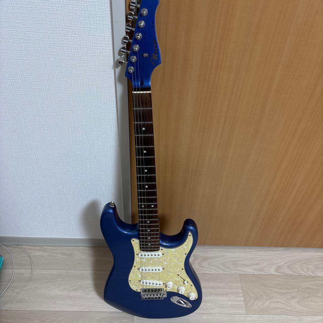 Mavis ストラトキャスタータイプ エレキギター 青 - メルカリ