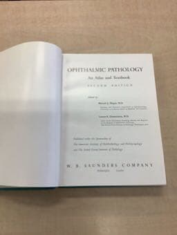 眼科病理:希少洋書専門書Ophthalmic Pathology - メルカリ