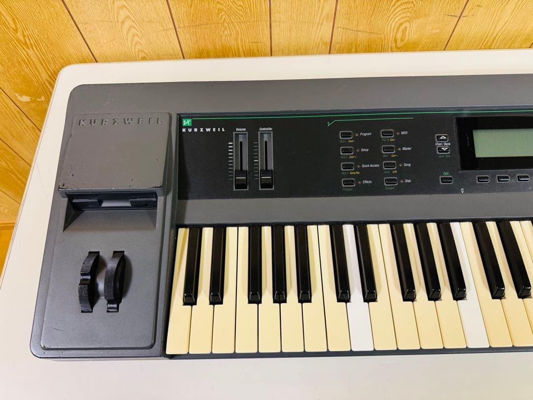 KURZWEIL K2VX シンセサイザー - メルカリ