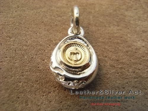 イーグルペンダントトップ　シルバーネックレス　ゴールド（ｋ18）イーグル手彫り 楽天市場】18金 ペンダントトップ 金メタル付きイーグルペンダント 18k