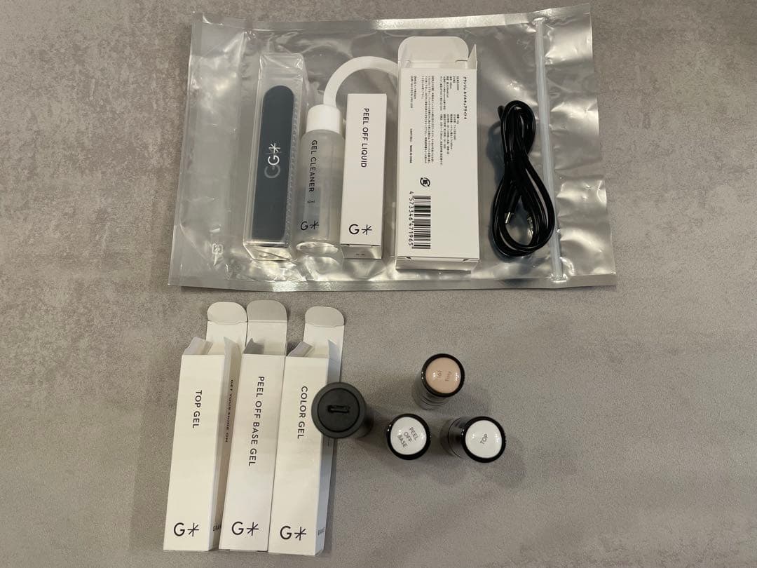 ★グランジェ★ピールオフジェルセット、１オフィスネイル付き 楽天市場】GRANJE ピールオフジェル セット +1オフィスネイル (color