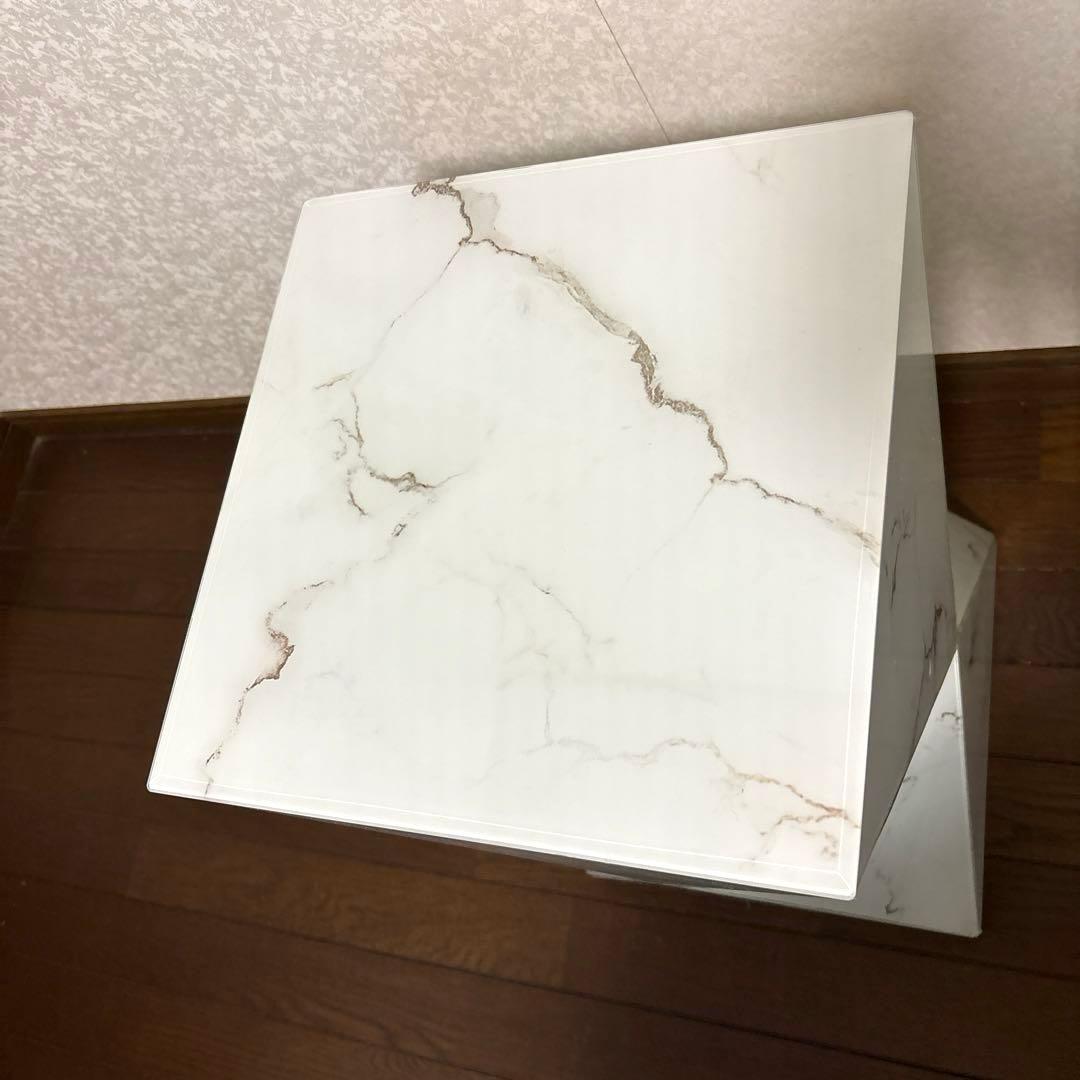 美品】KARE ラグジュアリートライアングル マーブル サイドテーブル