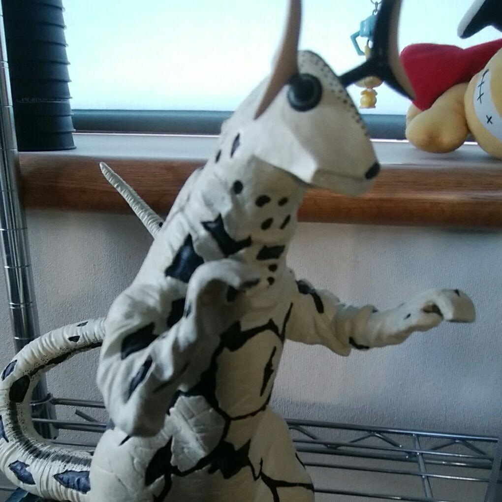 東宝怪獣　モンスターアーツ　ウルトラマン　エレキング　エクスプラス　フィギュア ウルトラセブン」より宇宙怪獣「エレキング」がS.H.Figuartsで登場。4