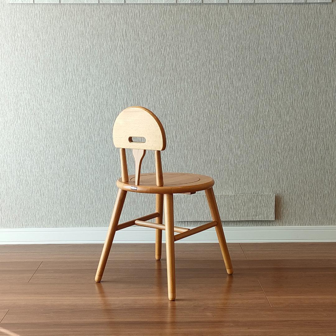 コイズミ KOIZUMI 木製椅子 丸形 天然木 ダイニングチェア