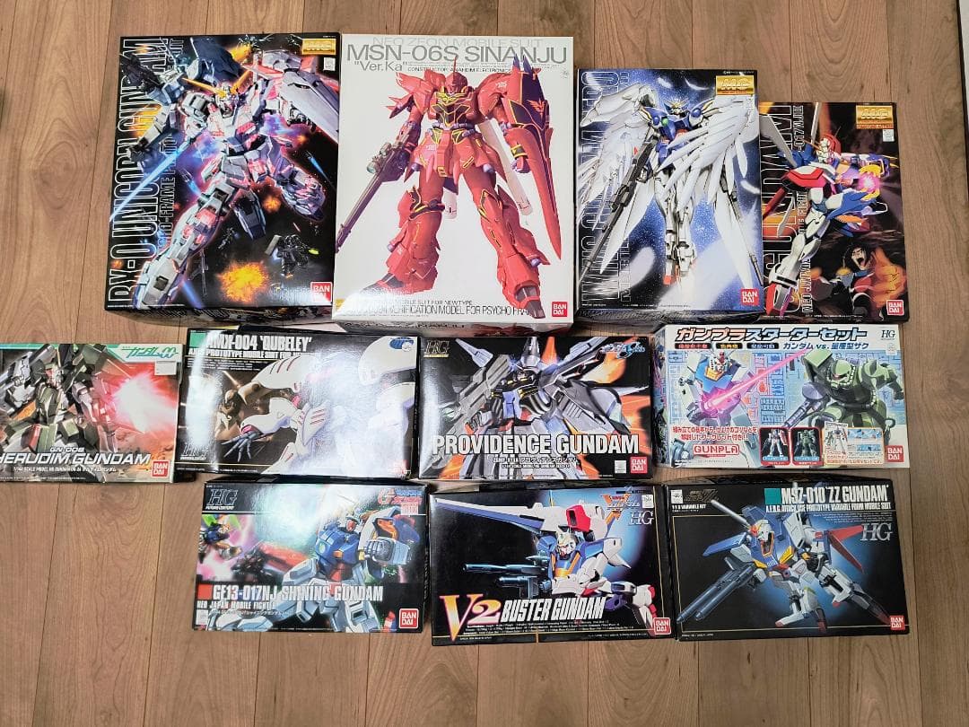 ガンプラセット：MGユニコーン／シナンジュ他