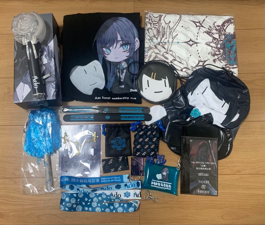 Adoグッズ　Tシャツ、ブローチ、チケットホルダー等) チケットホルダー【Ado Official Shop】