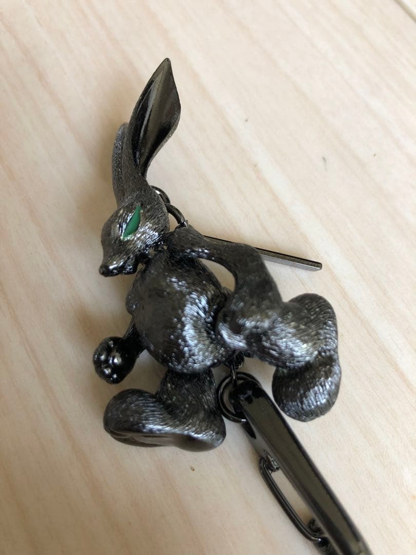 beauty:beast ダークナイトキーホルダー 完品！うさぎ