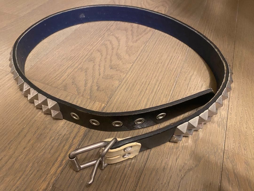 TOCCATAトッカータ 鋲 スタッズ レザーベルト - メルカリ