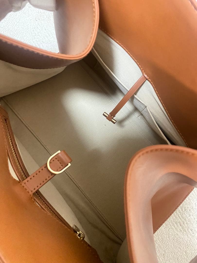 完売品 リアルレザートートバッグ 大収納 the ROW マルゴー 風デザイン