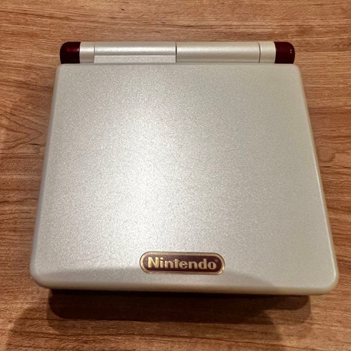 ゲームボーイアドバンスSP ファミコン生誕20周年プレゼント