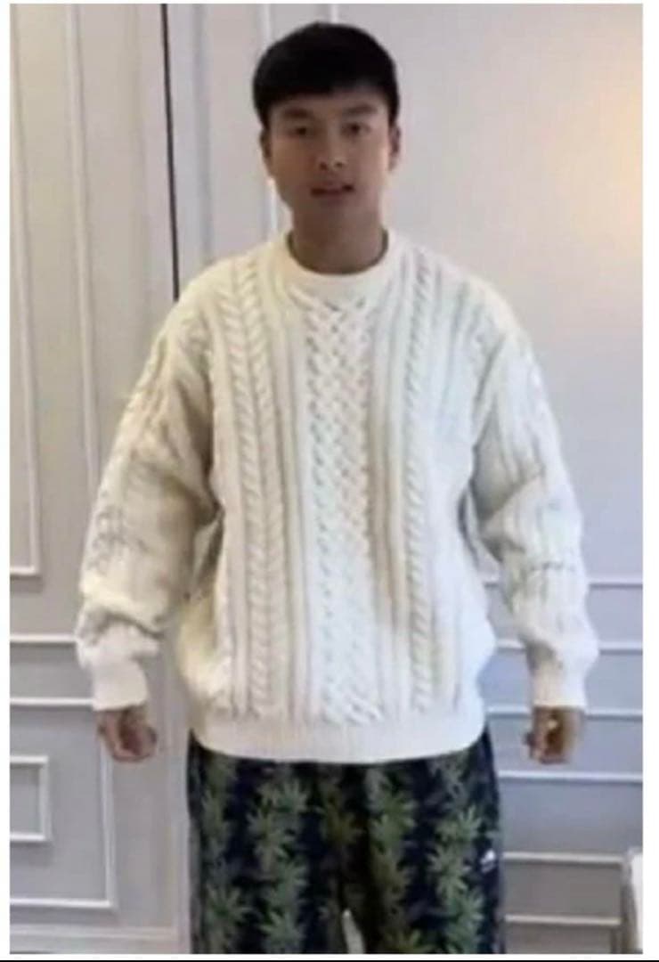 Supreme Appliqué Cable Knit Sweater ネイビー - メルカリ