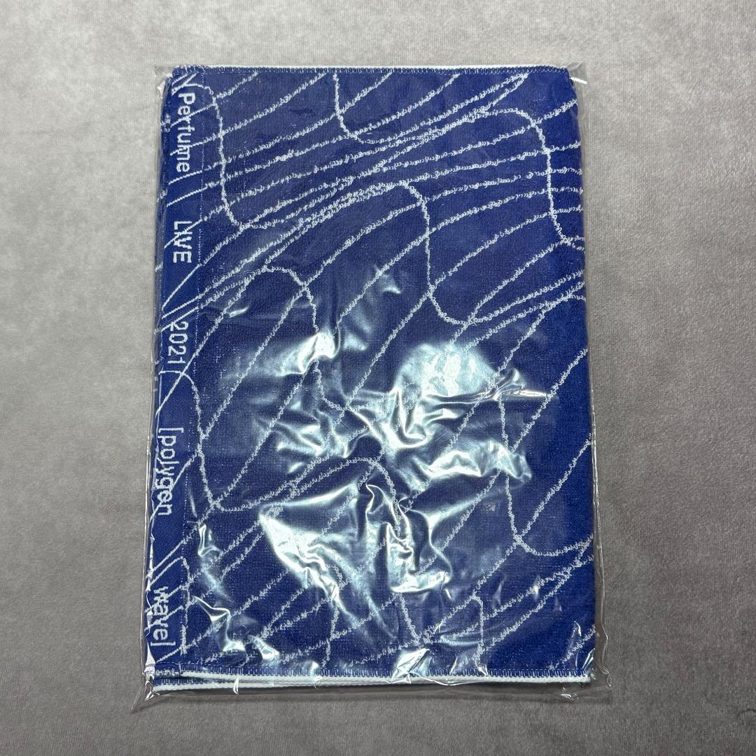 Perfume LIVE polygon wave グッズセット P36 - メルカリ