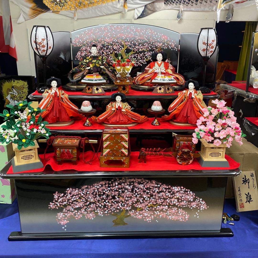 雛人形セット 桜装飾付き 落ち着いた淡い紫桜衣装の雛人形手描き桜屏風大桜親王飾りが安い