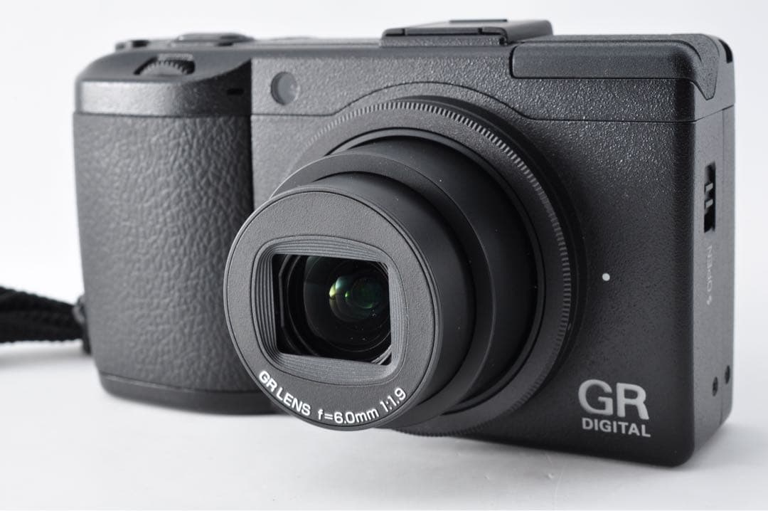 ■ ショット数14回 ■ RICOH GR DIGITAL III《 元箱付》