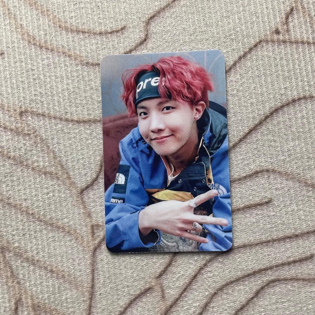 BTS Memories of 2017メモリーズ DVD付属トレカJ-HOPE - メルカリ