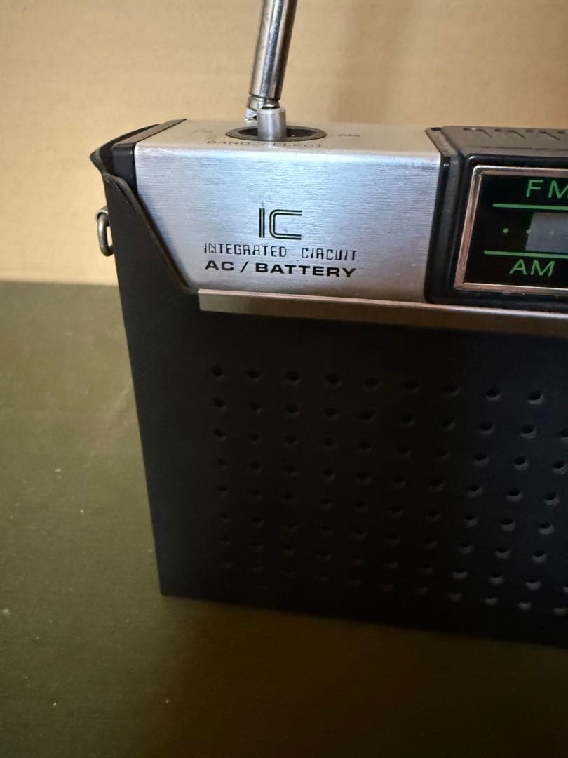 ラジオ ビクター F 50 昭和レトロ アンティーク 現存品 FM AM OK