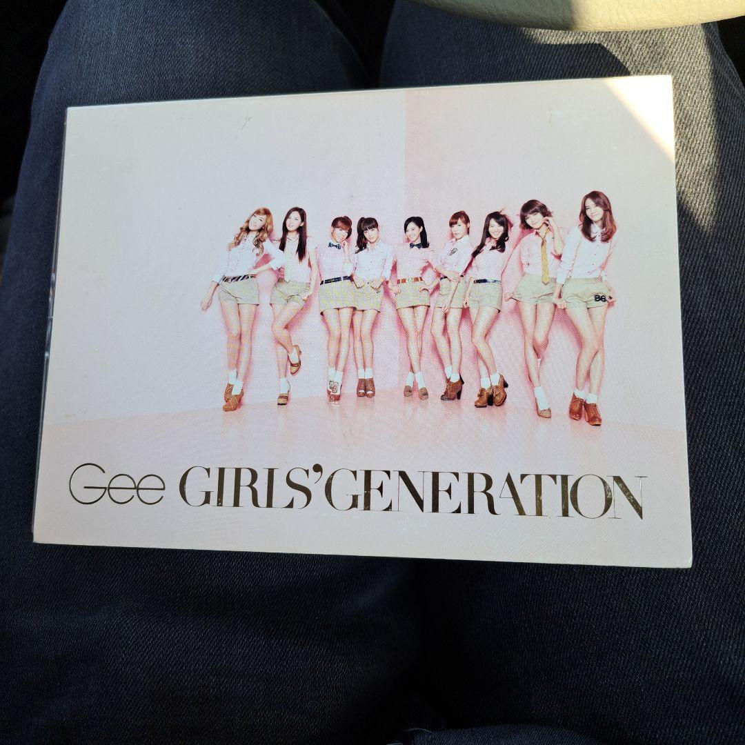 GIRLS' GENERATION Gee 2枚組CD - メルカリ