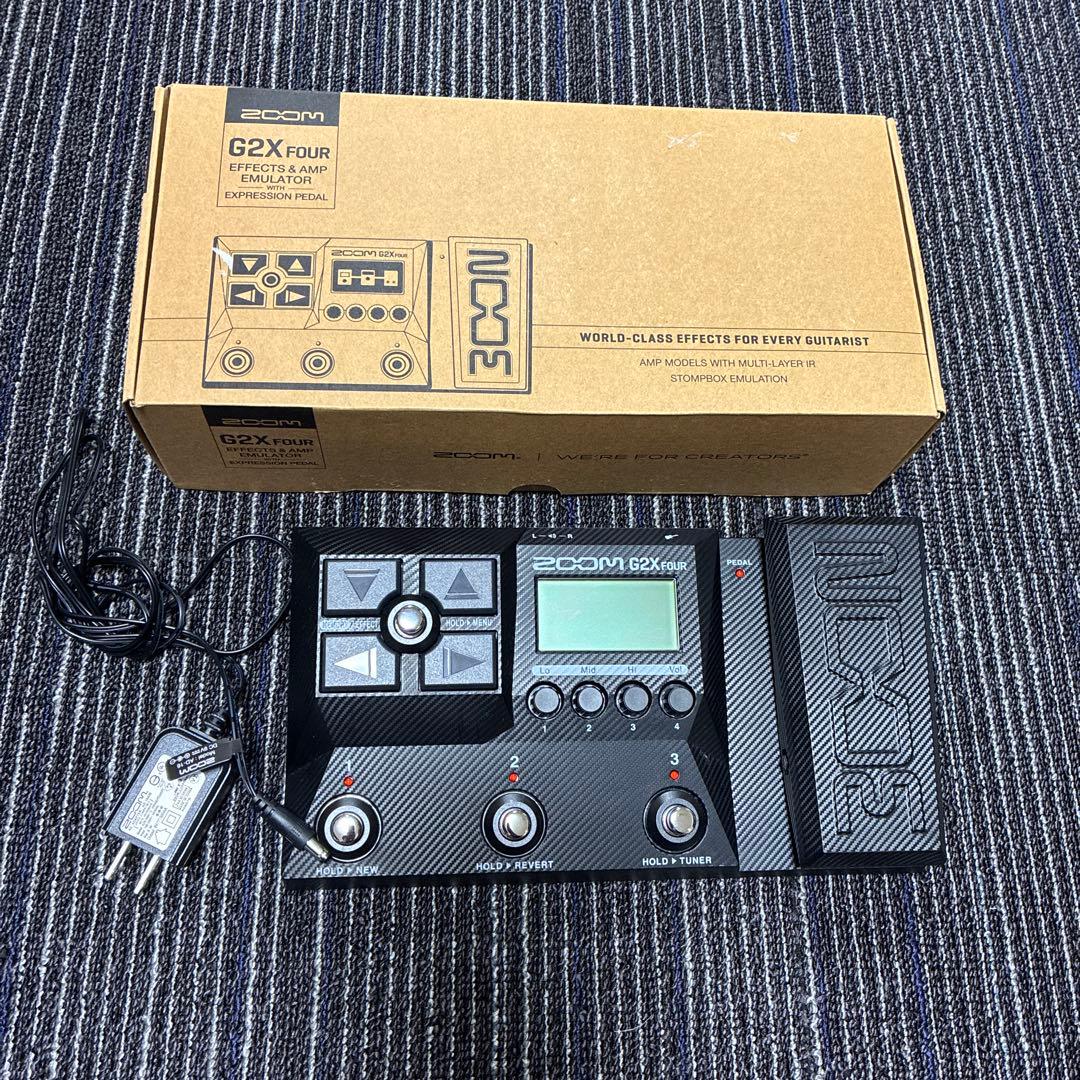 【美品】 ZOOM G2X FOUR Zoom G2X Four Guitar Multi-Effects Processor with Expression Pedal