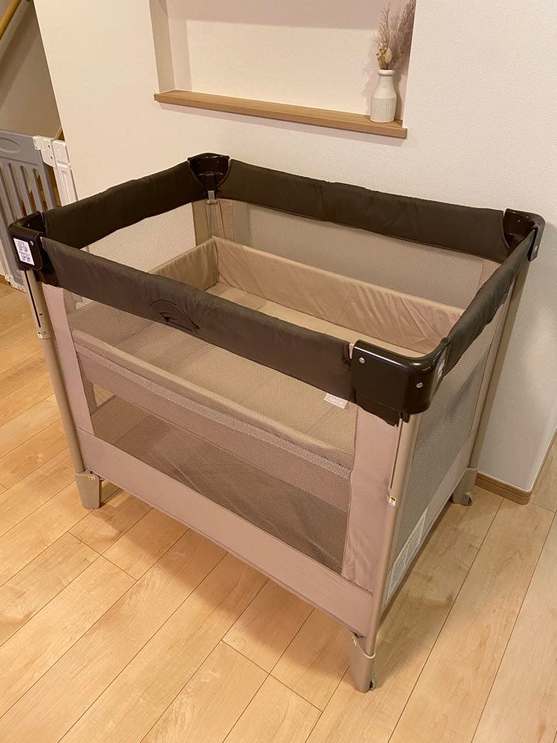 sayu様　Aprica ココネル ベビーベッド 折りたたみ ブラウン Amazon.co.jp: アップリカ(Aprica) 折り畳みミニベビーベッド