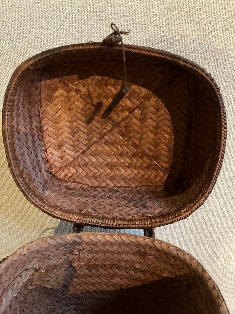 タイ産 Sop Mori Arts 籐製ダークブラウン筒型収納バスケット