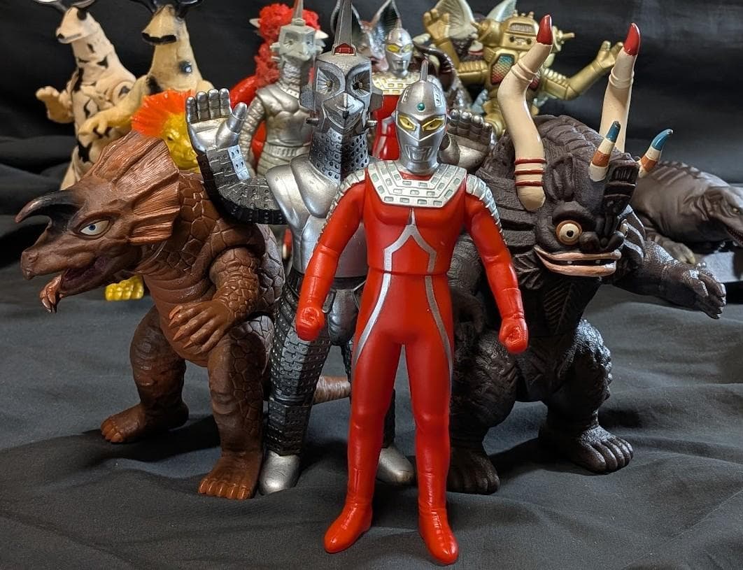ウルトラセブン＆登場怪獣・宇宙人（バンダイ）ソフビフィギュア15体