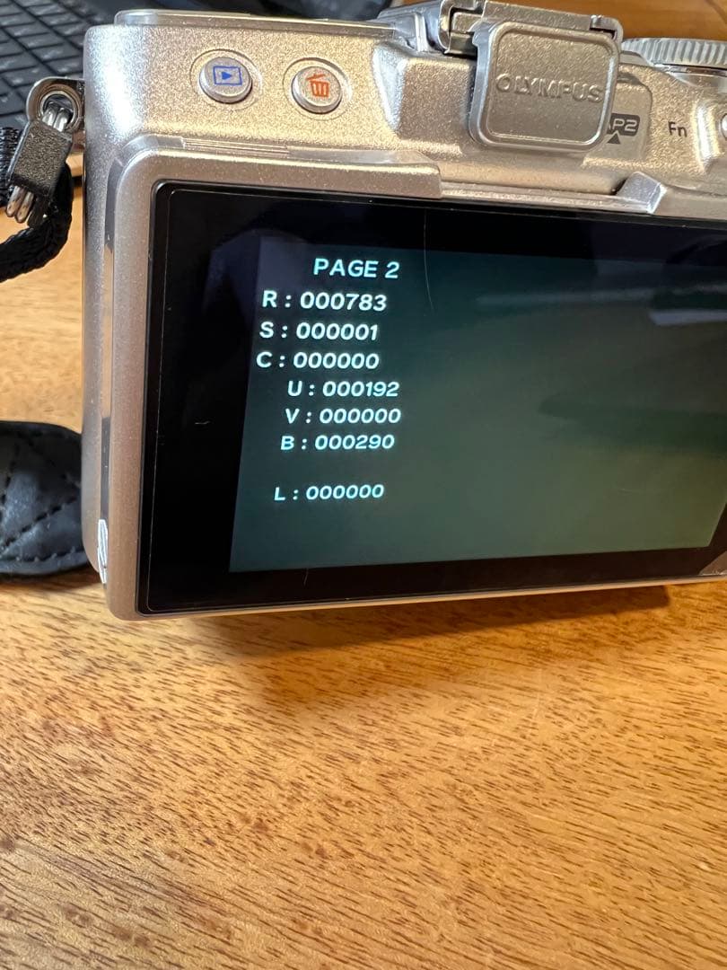 OLYMPUS PEN E-PL6 シャッター回数783