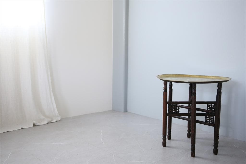 英国アンティーク真鍮製サイドテーブル/木製丸机/折畳式飾り棚/花台(89