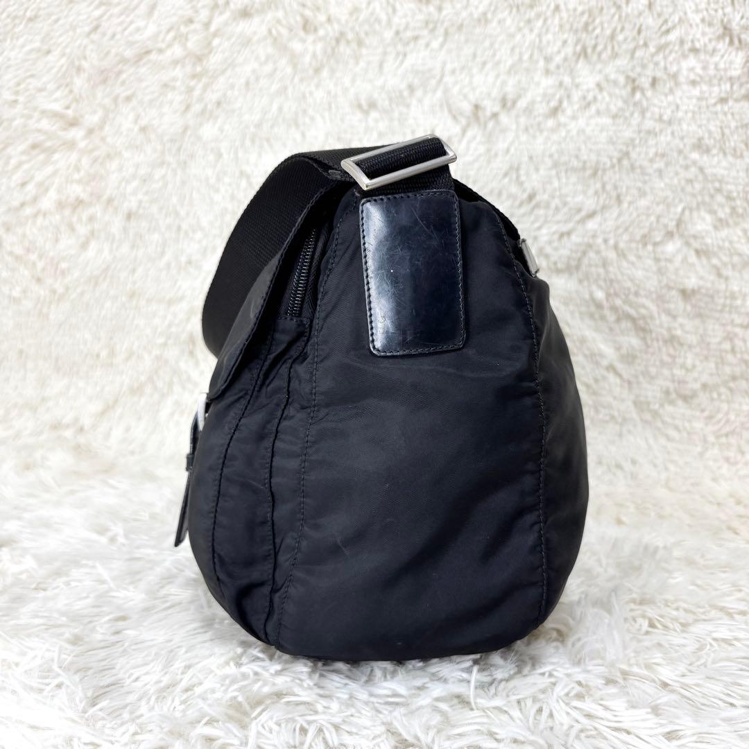 プラダ メッセンジャーバッグ ダブルポケット 黒 三角ロゴ BT1738の