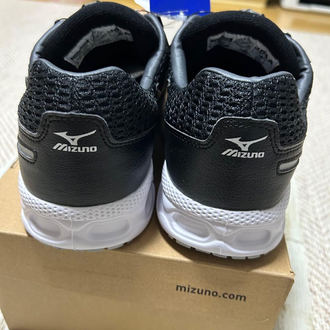 新品　未使用　ミズノ ALMIGHTY VH 51L BOA 25.0cm