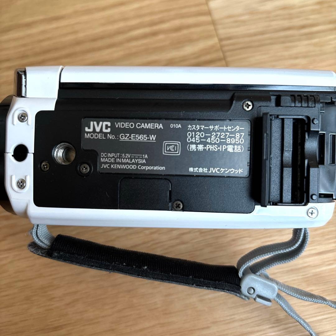 ジャンク品】JVC GZ-E565-W ビデオカメラ - メルカリ