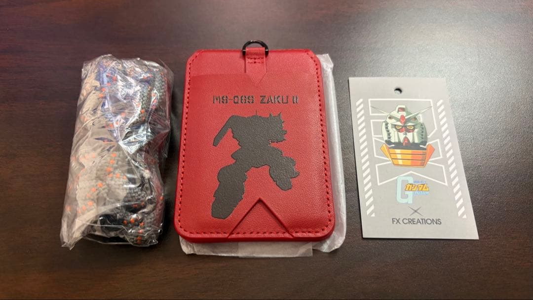 機動戦士 ガンダム シャア マグネット式スタンド付き カードケース