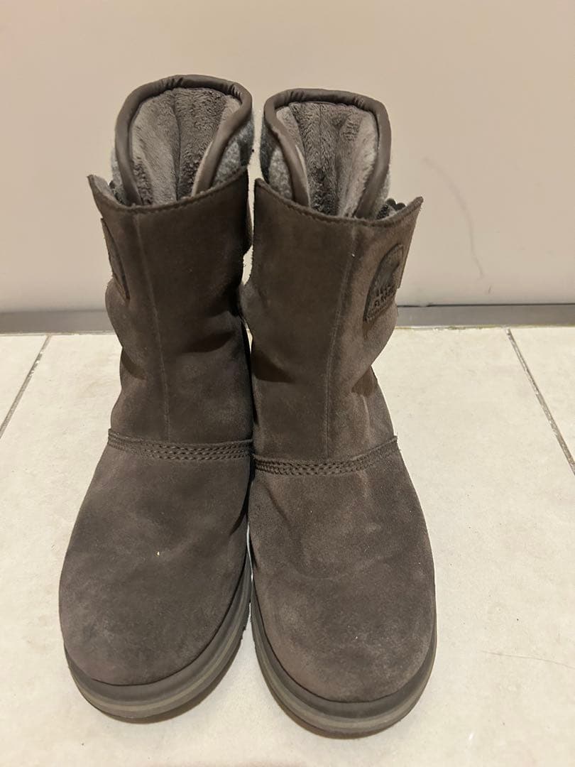 SOREL グレー ムートンブーツ - メルカリ