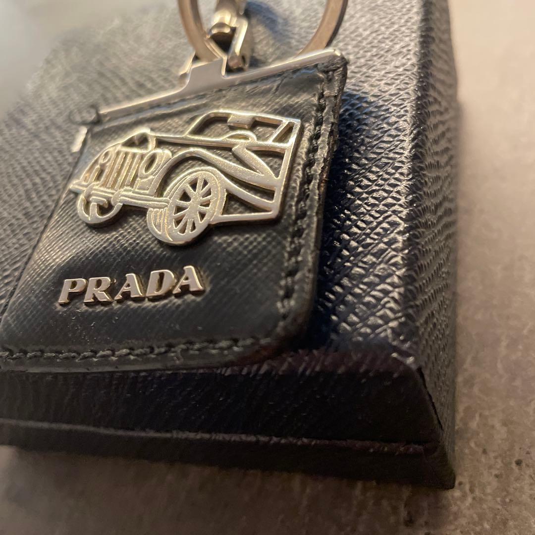 小麦粉@様専用 PRADA キーホルダー クラシックカー - メルカリ