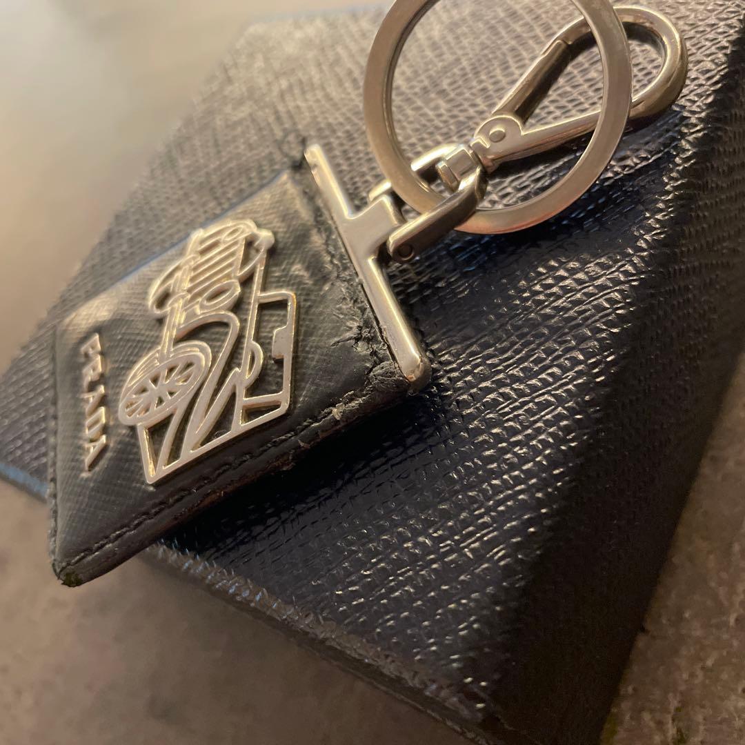 小麦粉@様専用 PRADA キーホルダー クラシックカー - メルカリ