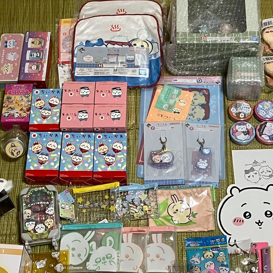 ちいかわ まとめ売り 大量 140サイズ 小物 ぬいぐるみ 雑貨 シール
