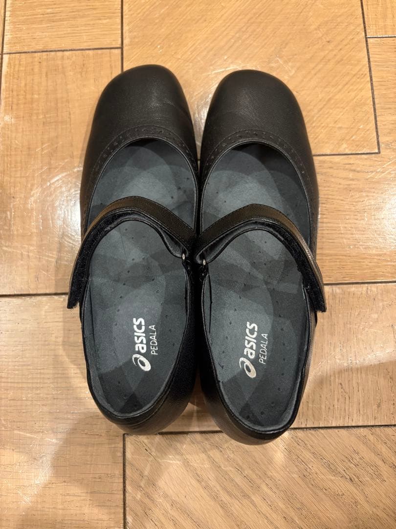 f*0様 asics アシックスウォーキング　ペダラ22.5cm ブラック ASICS WALKING（アシックスウォーキング） スニーカー PEDALA（ペダラ