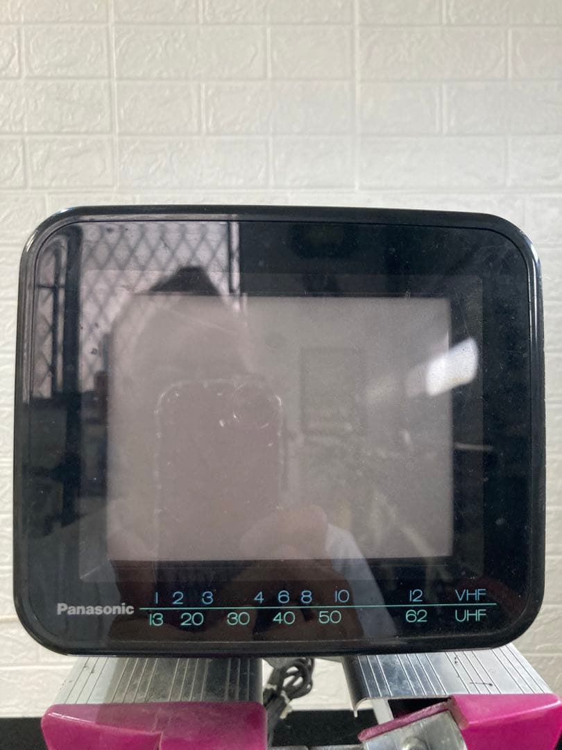 Panasonic Action 6 小型テレビ - メルカリ