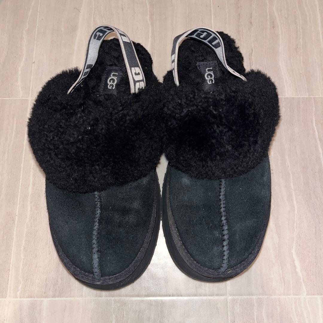 美品 UGG ファンケット スリッポン サンダル 黒 23cm 厚底 - メルカリ